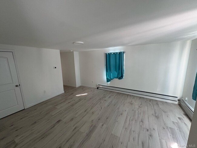 Building Photo - 79 Monhagen Ave