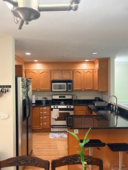Building Photo - 21 Azalea Ln