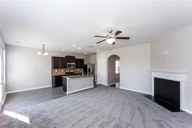 Building Photo - 6555 Woodwell Dr