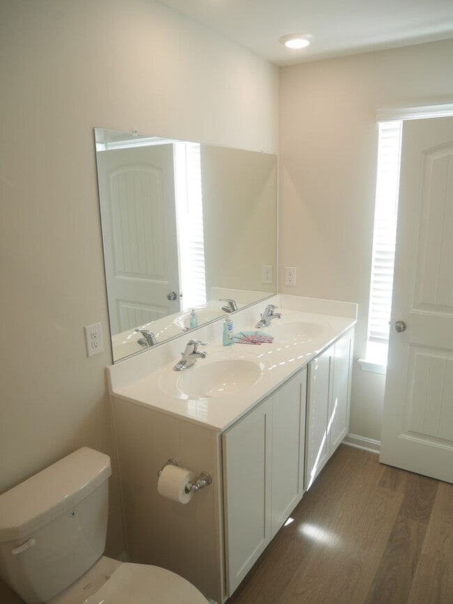 Building Photo - Live Modern in Salisbury – 3BR Townhome wi...