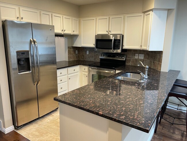 Building Photo - Spacious Townhome at Cottonwood Canyons!