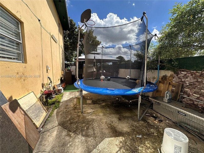 Building Photo - 16901 NW 51st Pl