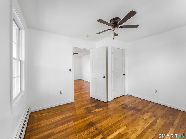 Building Photo - 31 Loveland St