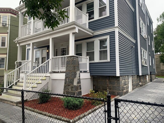 Primary Photo - 29 Gibson St
