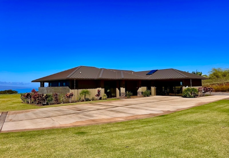 Building Photo - 170 Haniu St