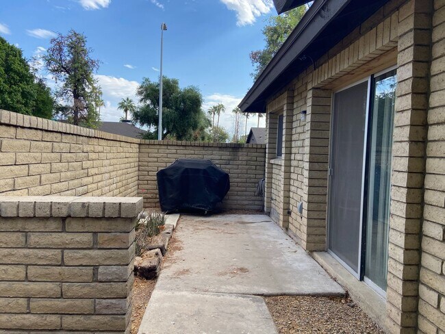 Building Photo - OPEN HOUSE  - COMING SOON - REMODELED 3BR-...