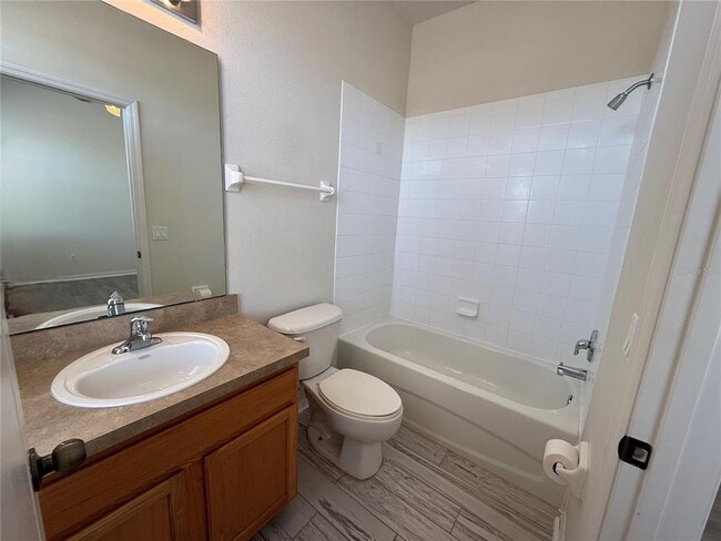 Building Photo - 13758 Daniels Landing Cir