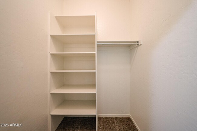 Building Photo - 45449 Alamendras St