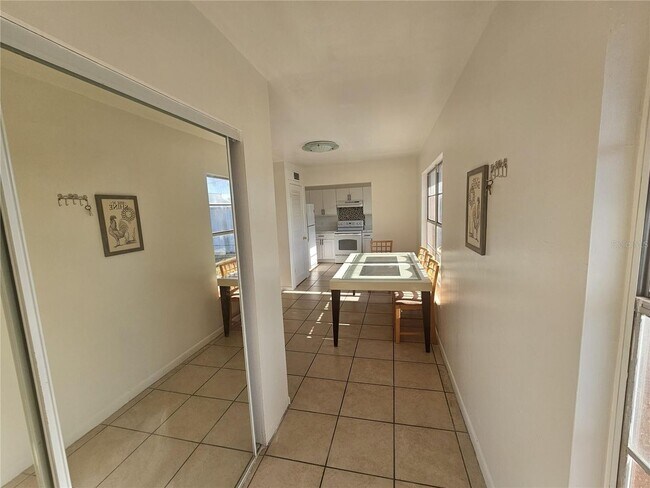 Building Photo - ESSEX PARK VILLAGE  UNIT C