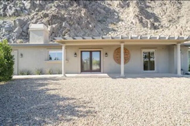 Building Photo - 46755 Highland Palms Dr