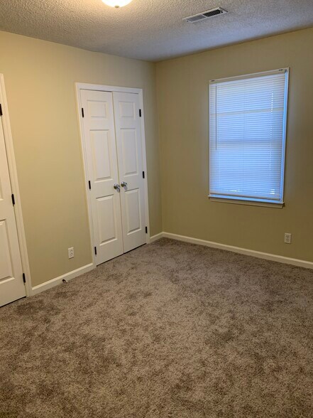 Building Photo - 133 Columbine Dr. Unit # 113