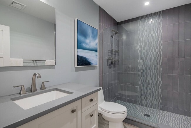 Building Photo - 48 Woodthrush Ln