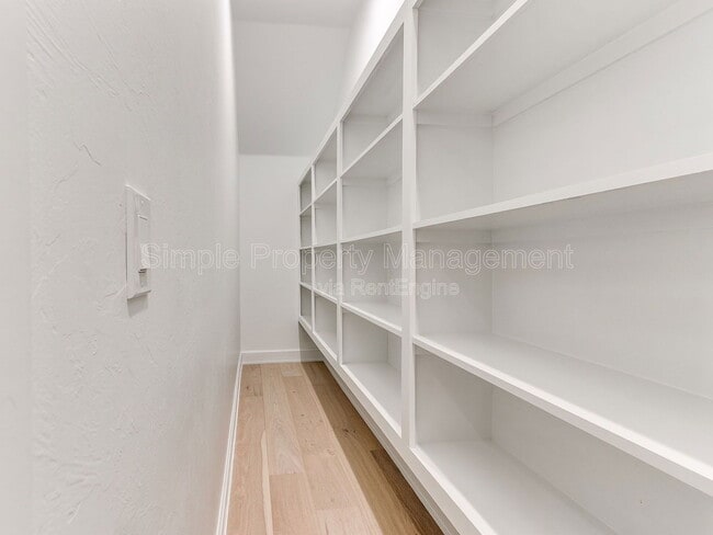 Building Photo - 821 NW 8th St