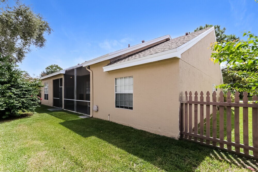 Building Photo - 984 Lake Breeze Dr