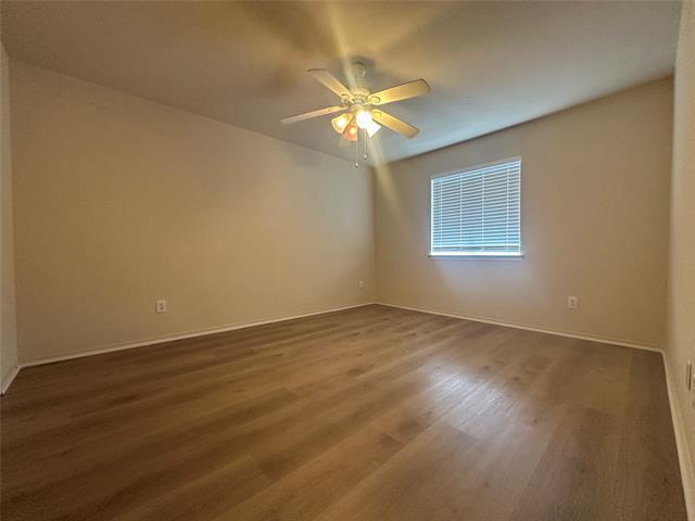 Building Photo - 2900 Windhaven Dr