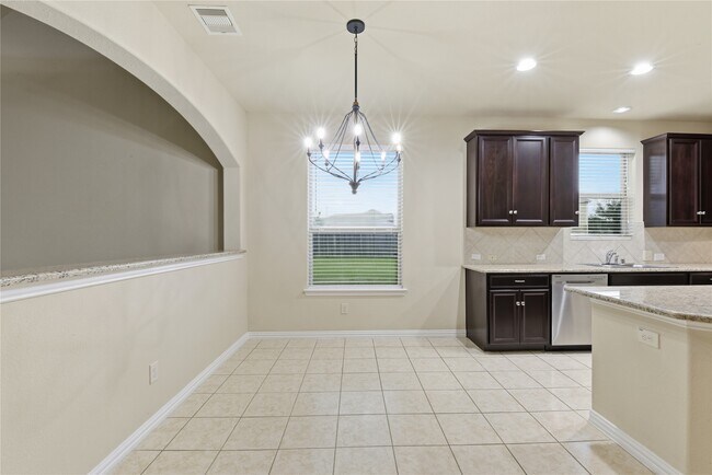 Building Photo - 4802 Taylor Drive