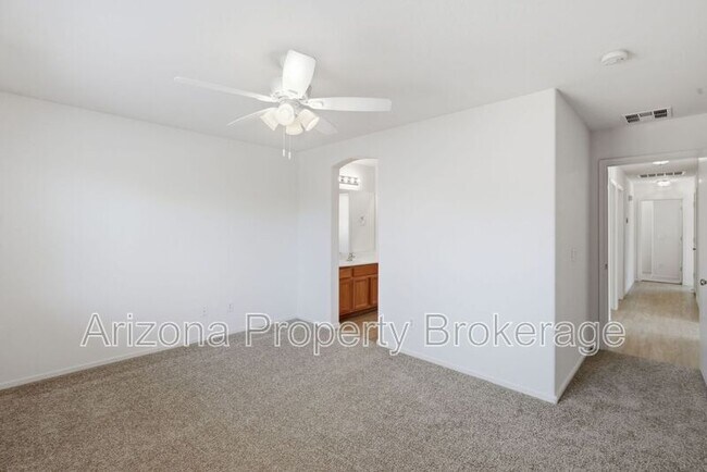 Building Photo - 14823 W Redfield Rd
