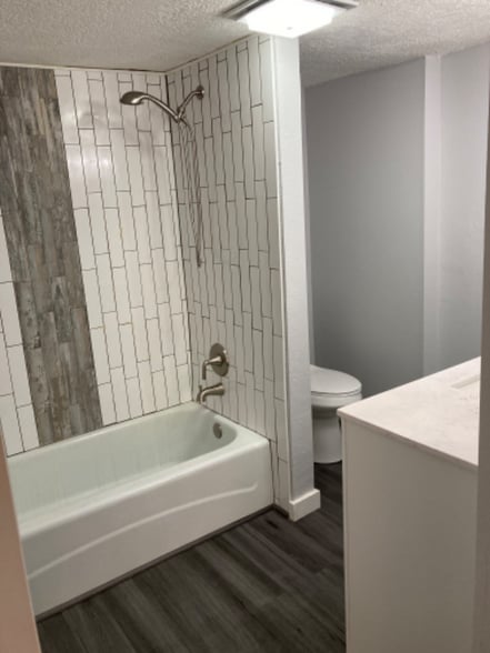 Building Photo - 8800 Bardmoor Blvd