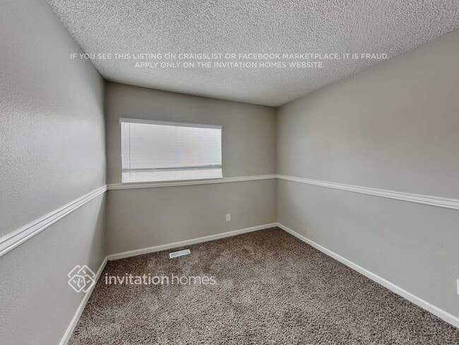 Building Photo - 21581 E Aberdeen Dr