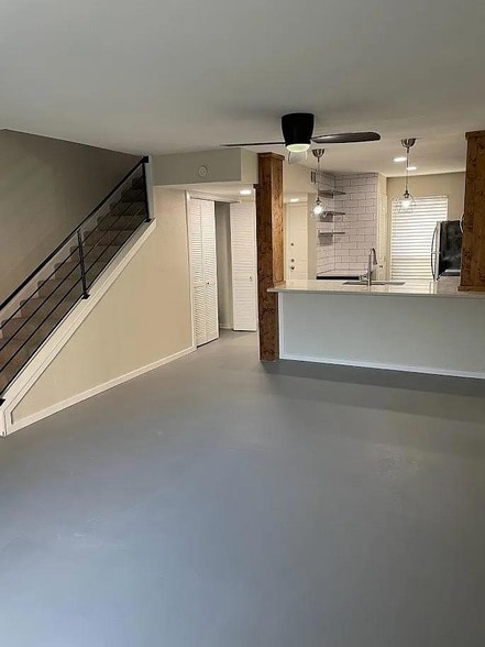Building Photo - 2018 W Rundberg Ln
