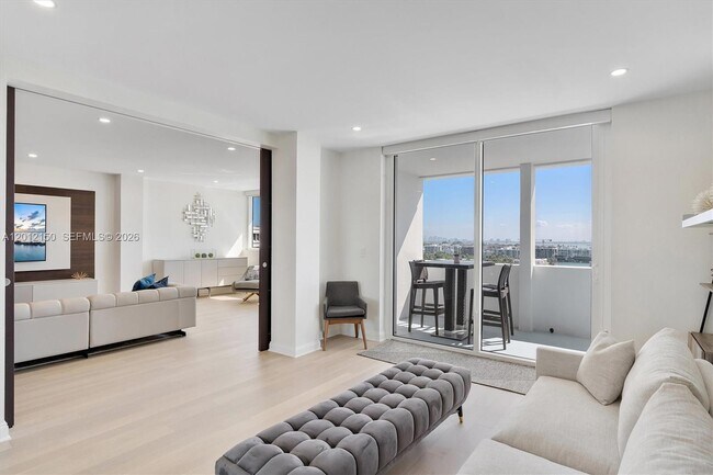 Building Photo - 10275 Collins Ave