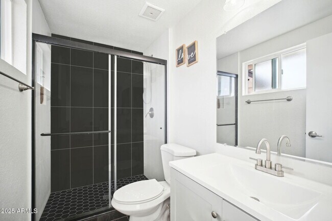 Building Photo - 6123 W Karen Lee Ln