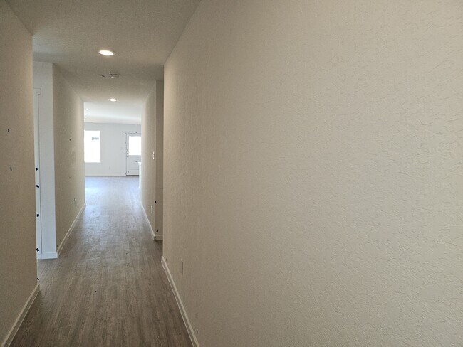 Building Photo - 9144 Luciano Pl
