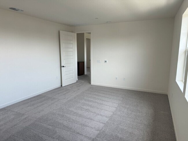 Building Photo - Brand New Desirable One Lake Subdivision -...