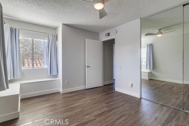 Building Photo - 7030 Seawind Dr