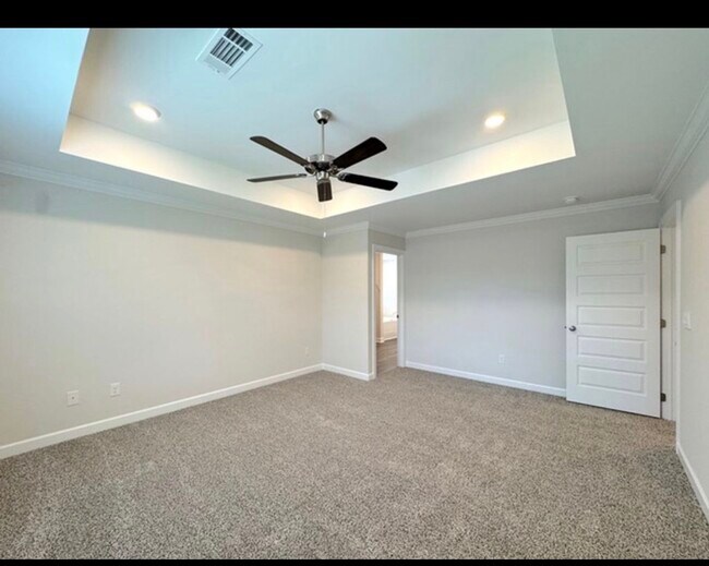 Building Photo - 1728 Windsor Hill Blvd