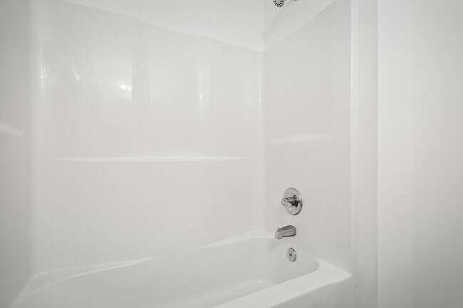 Building Photo - 2961 S Rutherford Blvd