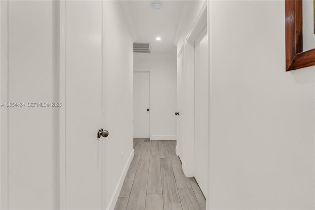 Building Photo - 15101 SW 69th Ct