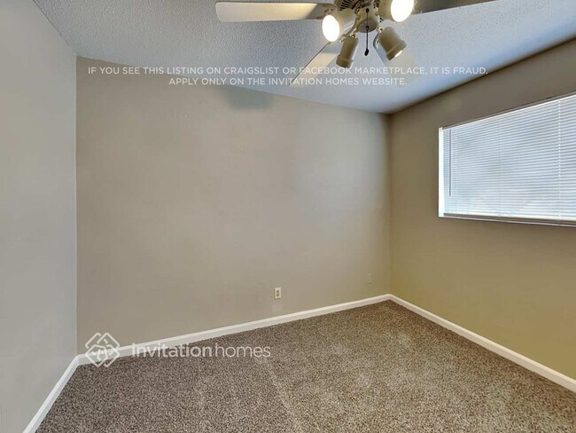 Building Photo - 3429 W Charter Oak Rd