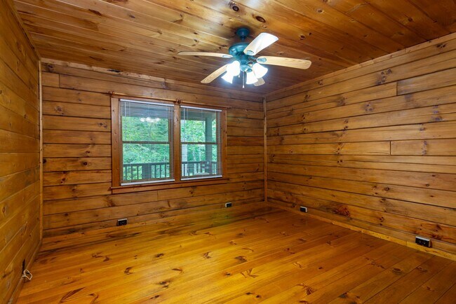 Building Photo - 1364 Herron Branch Rd