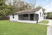 Building Photo - 1035 Odessa Dr E