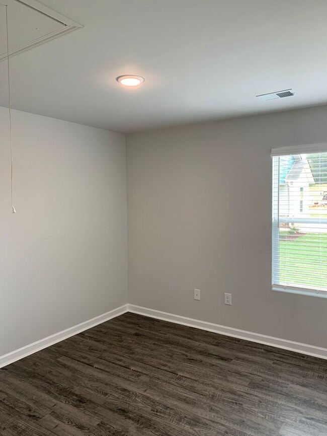 Building Photo - $99 MOVE IN SPECIAL** BRAND NEW Three Bedr...