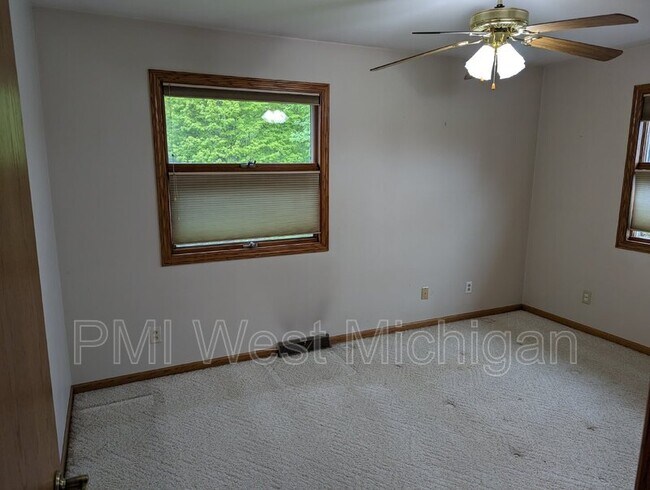 Building Photo - 4537 21st St