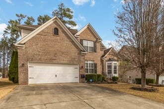 Building Photo - Beautiful Home just minutes from Mountain Island lake