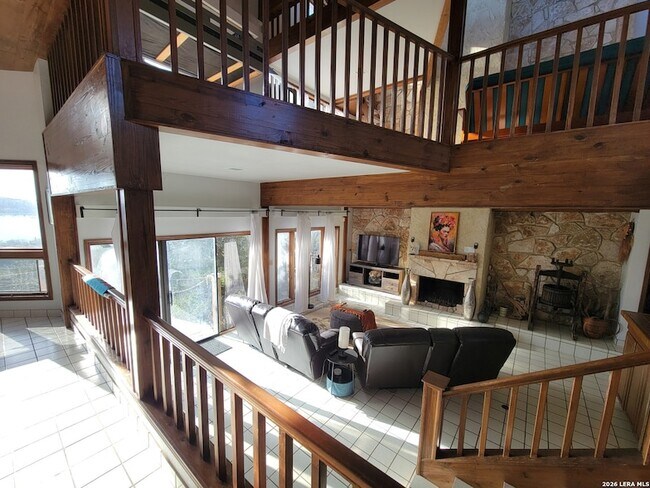 Building Photo - 2059 Glenn Dr