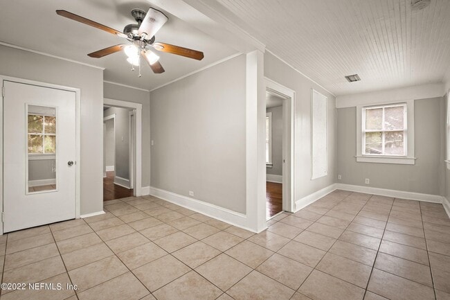 Building Photo - 1511 Belmonte Ave
