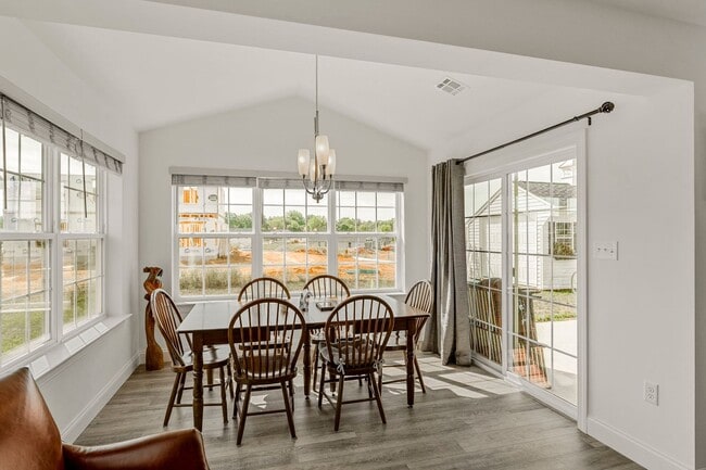 Building Photo - Single Family ranch home