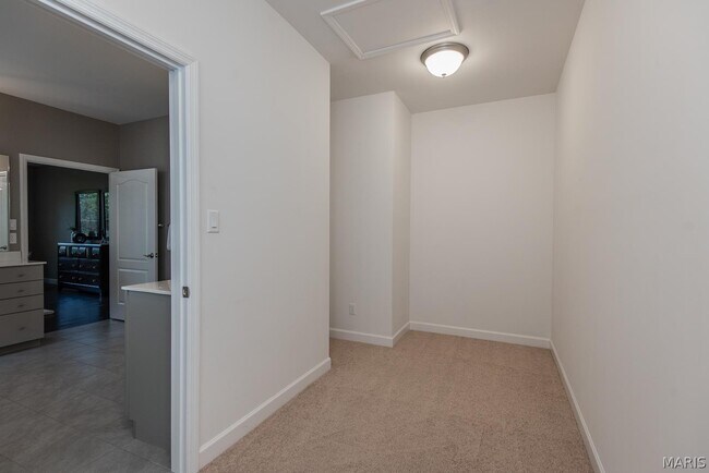 Building Photo - 2708 Brook Hill Ln