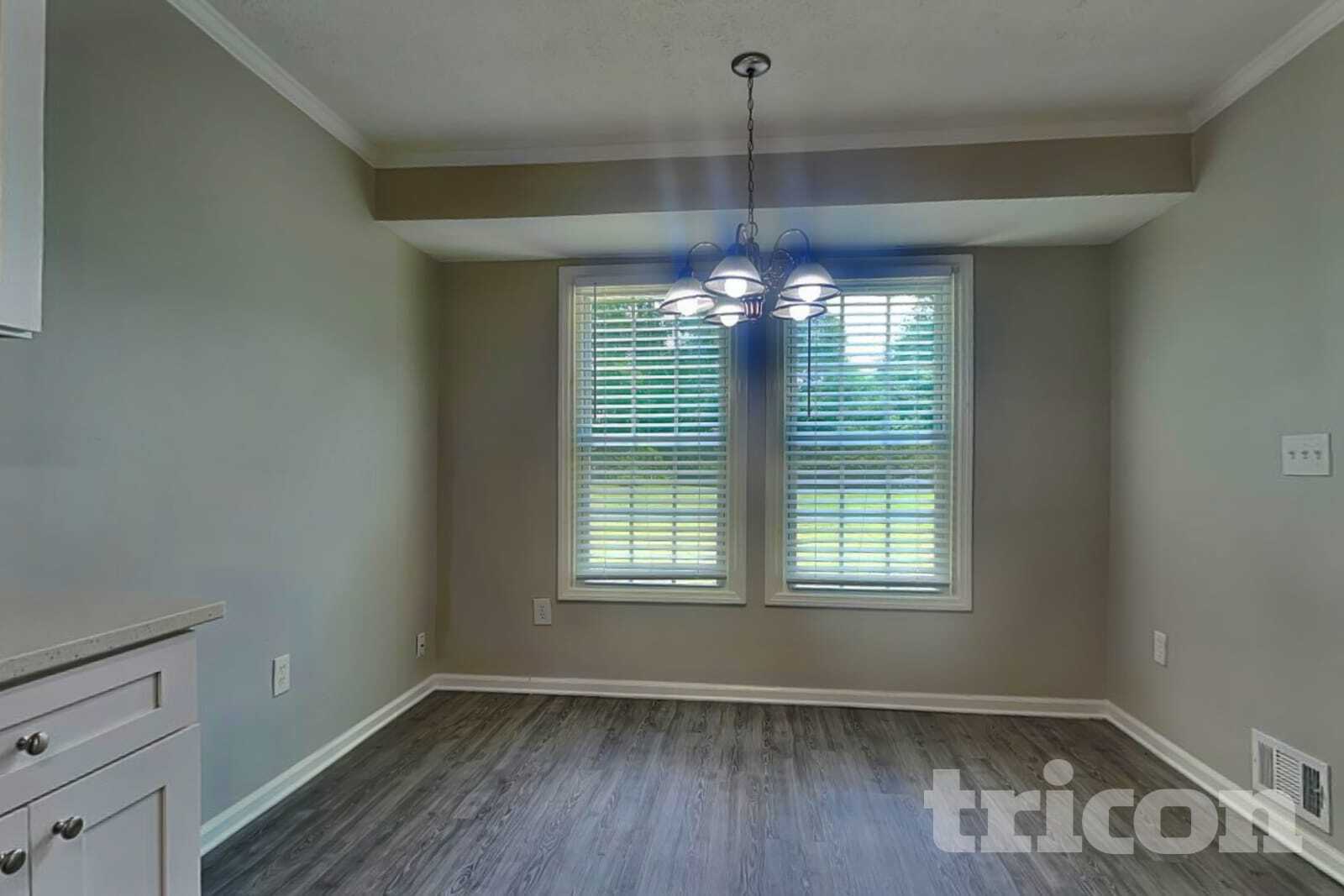 Building Photo - 515 Westbridge Dr