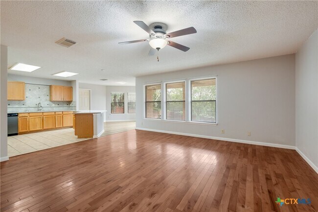 Building Photo - 1319 Pecan Station