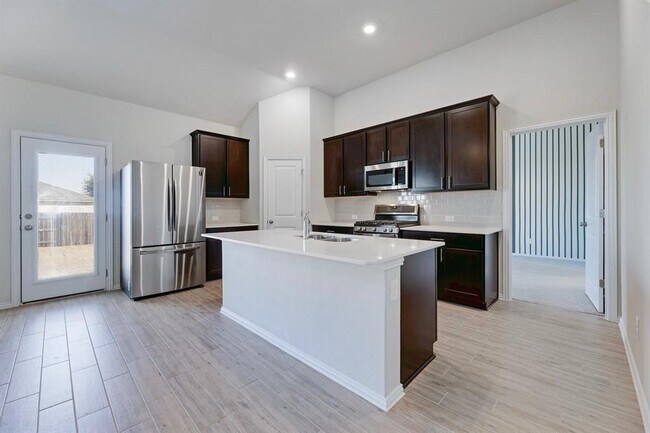Building Photo - 301 Bright Star Ln