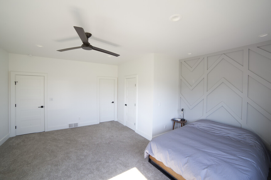 Building Photo - 1830 22nd St S