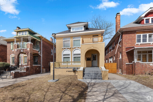 Building Photo - 2986 Cortland St