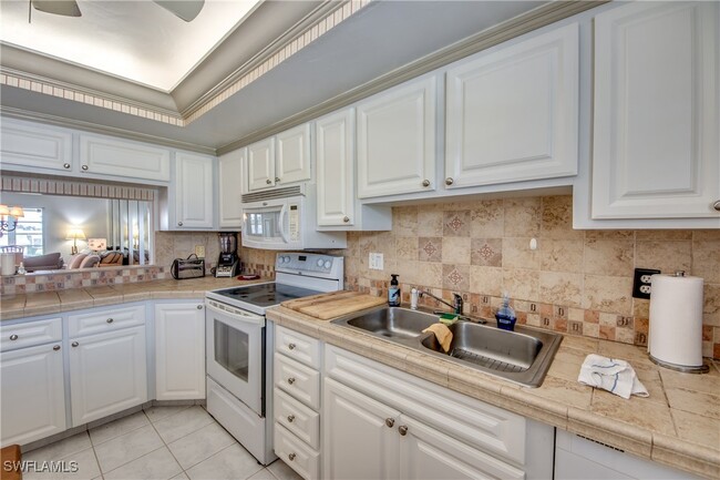 Building Photo - 8741 Lueck Ln