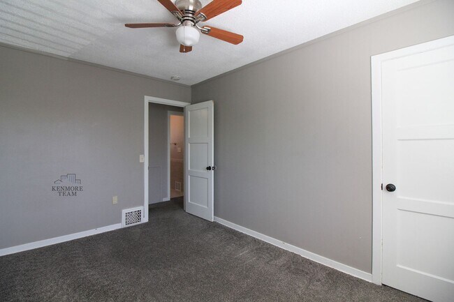 Building Photo - 3 Bedroom, 1 Bath Duplex in Richland