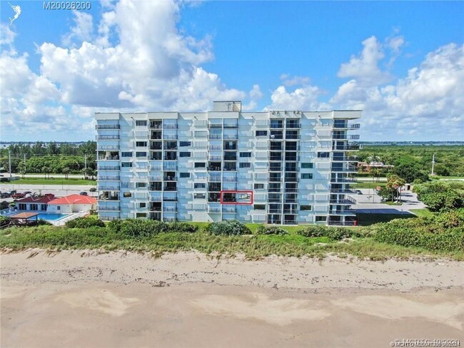 Building Photo - 9400 S Ocean Dr